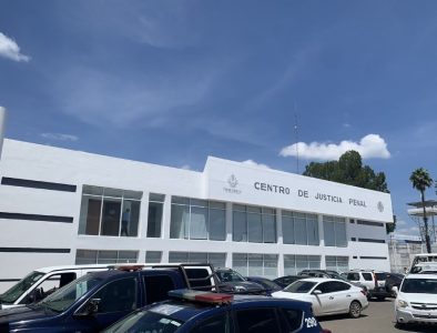 Detiene FECCED a defensora pública por cohecho