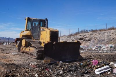 Gobierno de Vicente Guerrero gestiona maquinaria para mantenimiento del relleno sanitario