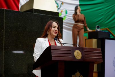 Impulsa Sandra Amaya apoyo para familias de policías caídos en su deber