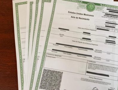 Detienen a mujer por impresión y venta de actas apócrifas en Vicente Guerrero