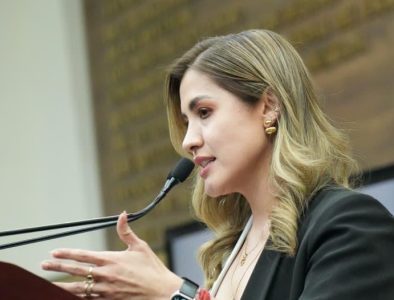 Productividad legislativa beneficia a las familias duranguenses: Gaby Vázquez